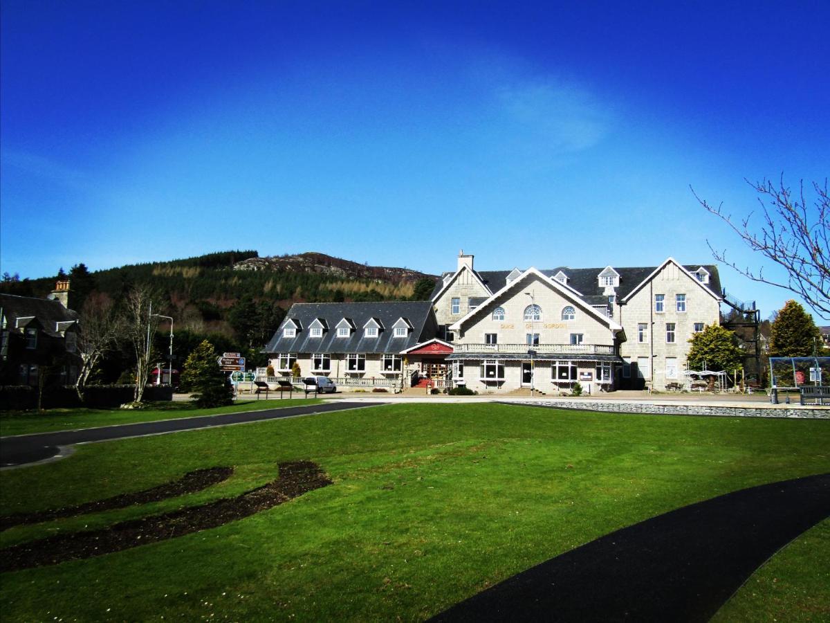 Duke Of Gordon Hotel Kingussie Dış mekan fotoğraf