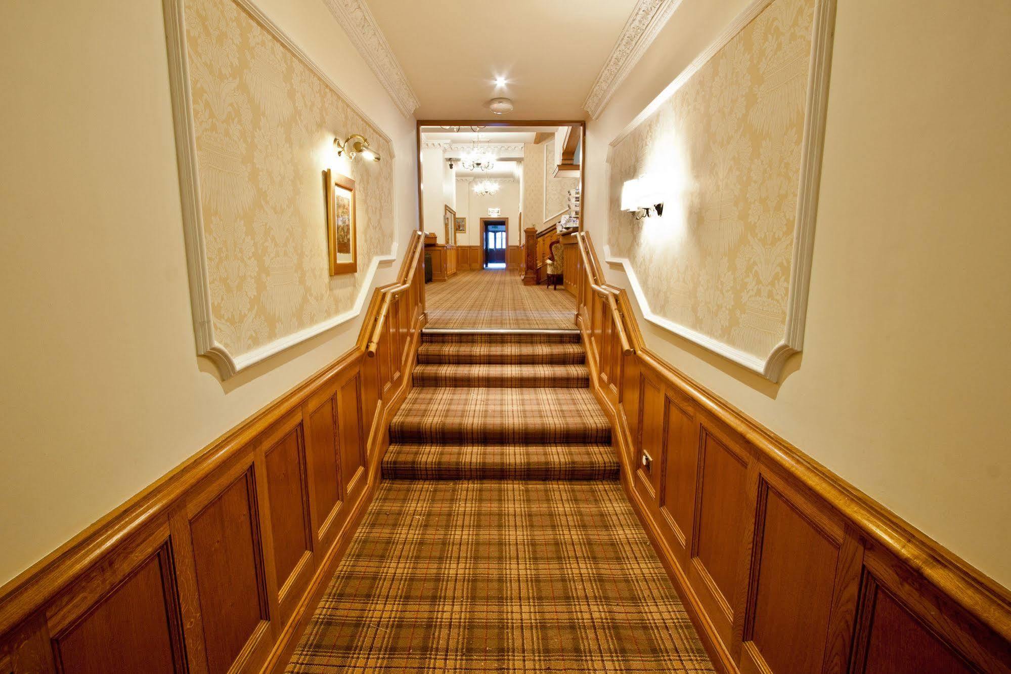 Duke Of Gordon Hotel Kingussie Dış mekan fotoğraf